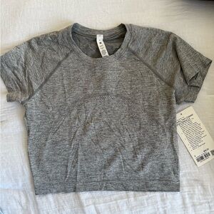 NWT Lululemon Cropped Swiftly Tech Tee